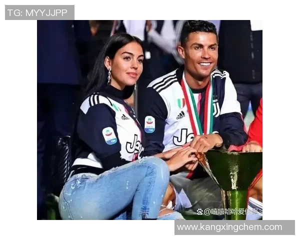 足球明星婚前协议揭秘:爱情与财富的平衡之道